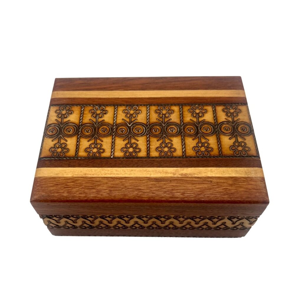 Handcrafted Wooden Polish Folk Art Trinket Jewelry Box Floral Geometric Patterns - Picture 7 of 9